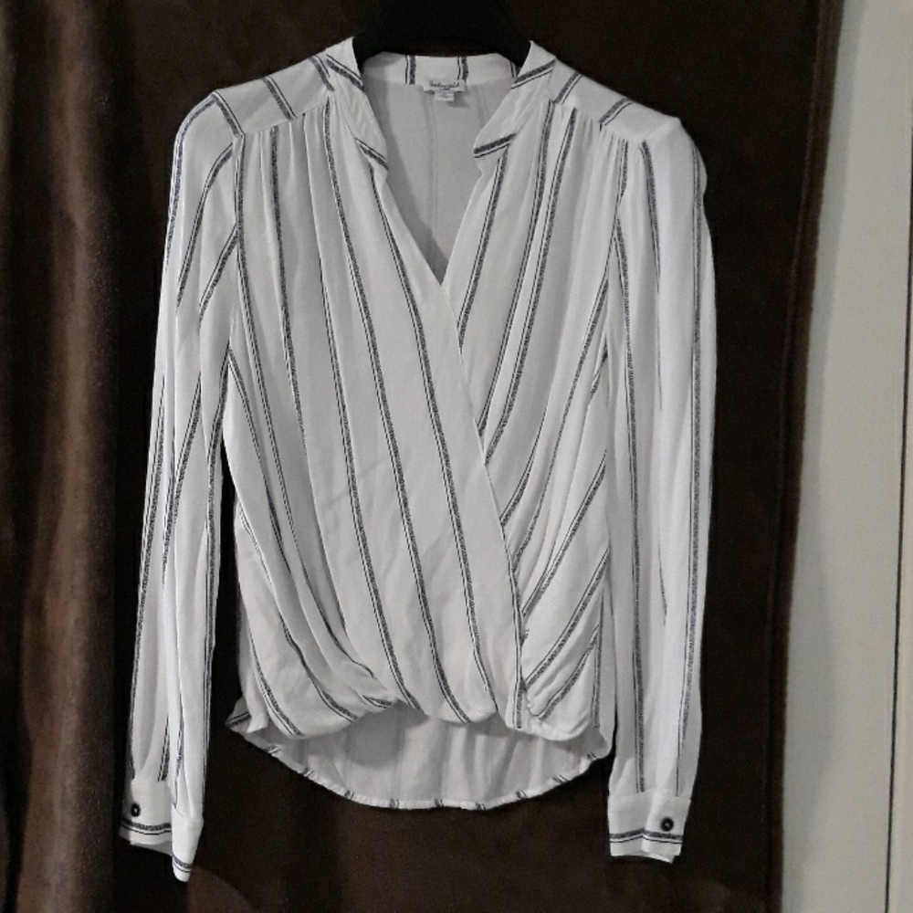 Splendid navy striped blouse